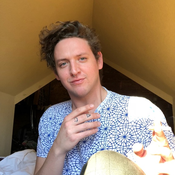 Meet your Posher, Bradley - Picture 1 of 1